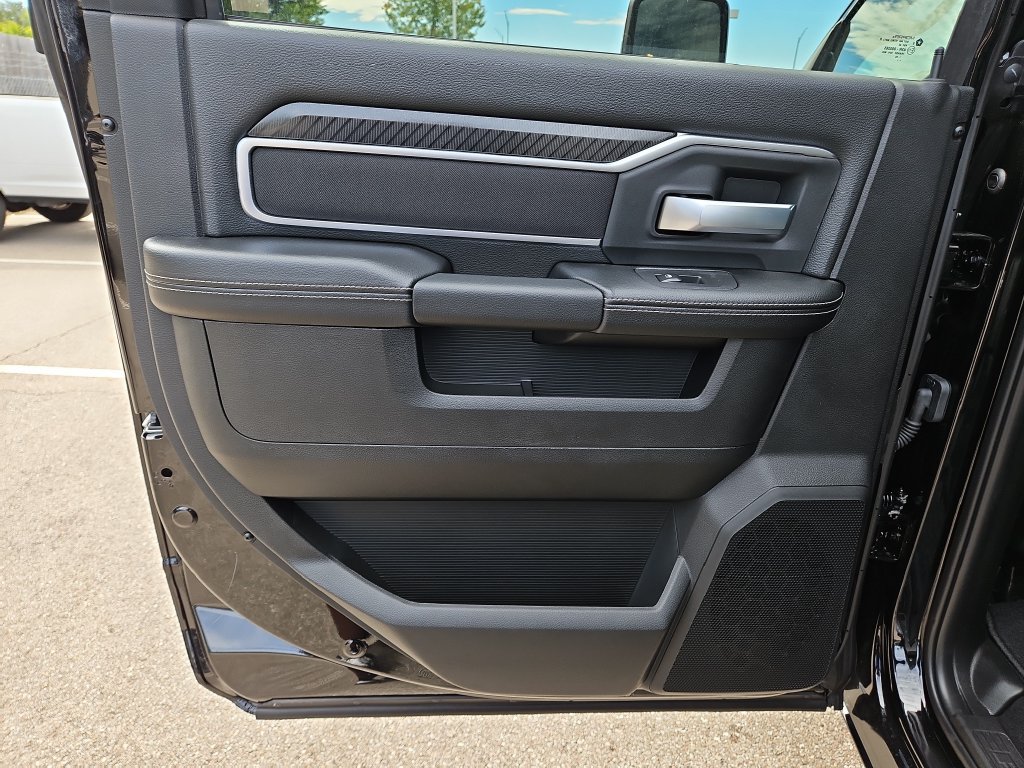 New 2026 RAM 2500 Big Horn AWD/4WD image 10