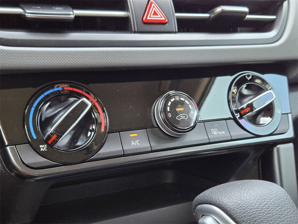 New 2026 Kia Seltos LX image 13