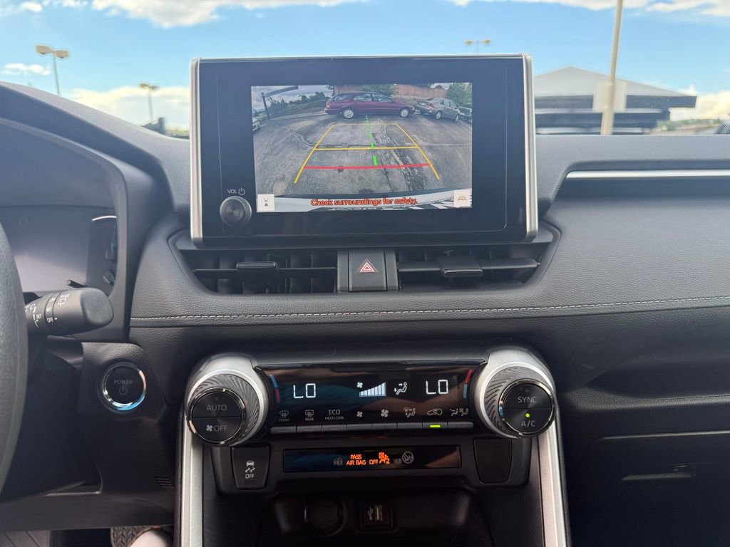 Used 2024 Toyota RAV4 XLE image 20