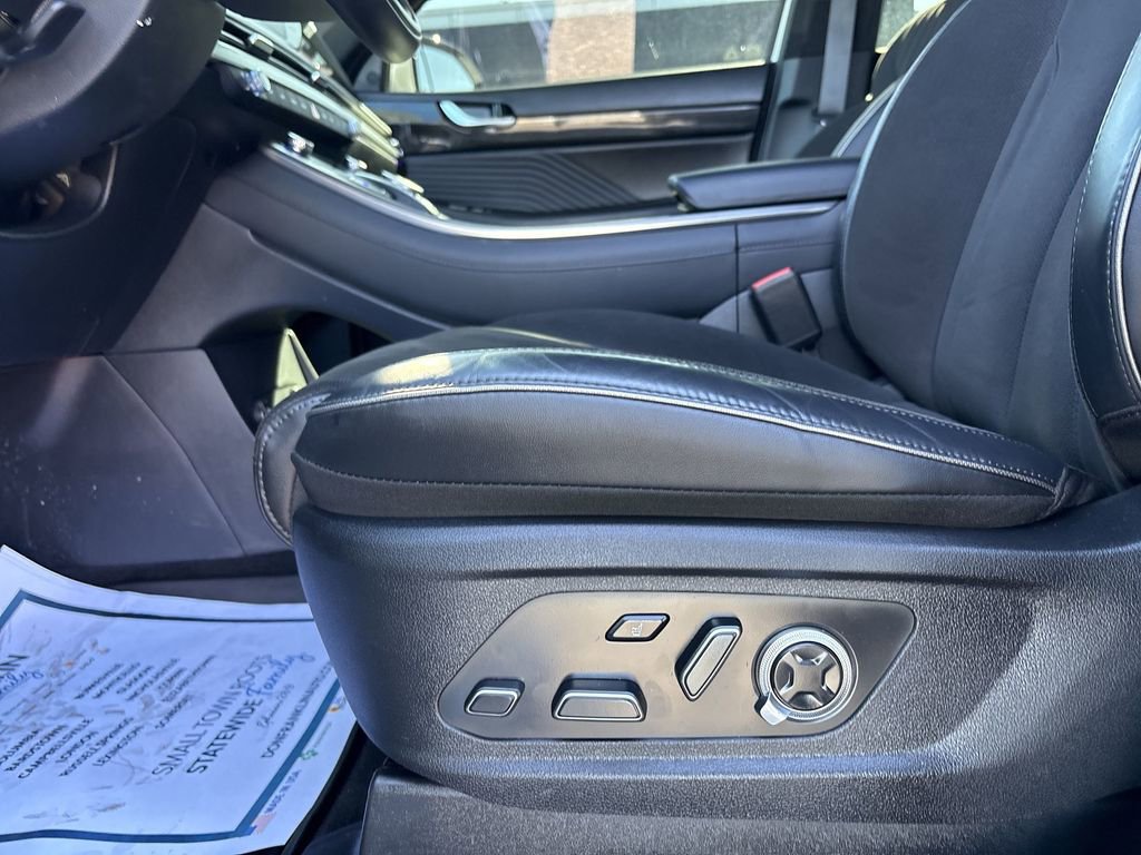 Used 2025 Hyundai Palisade Calligraphy image 14