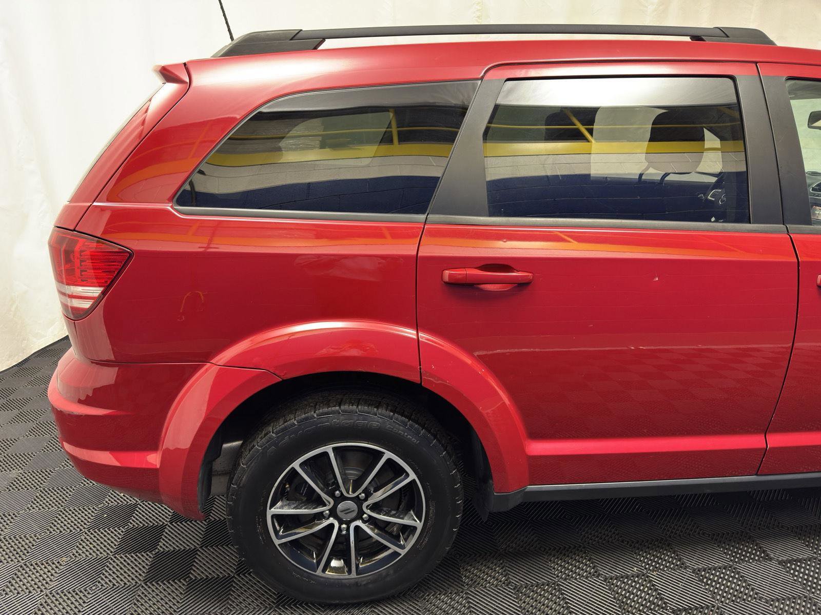 Used 2018 Dodge Journey SE w/ Connectivity Group image 13