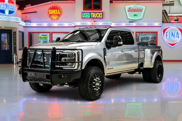 Used 2024 Ford F450 Lariat w/ Lariat Ultimate Package AWD/4WD image 2