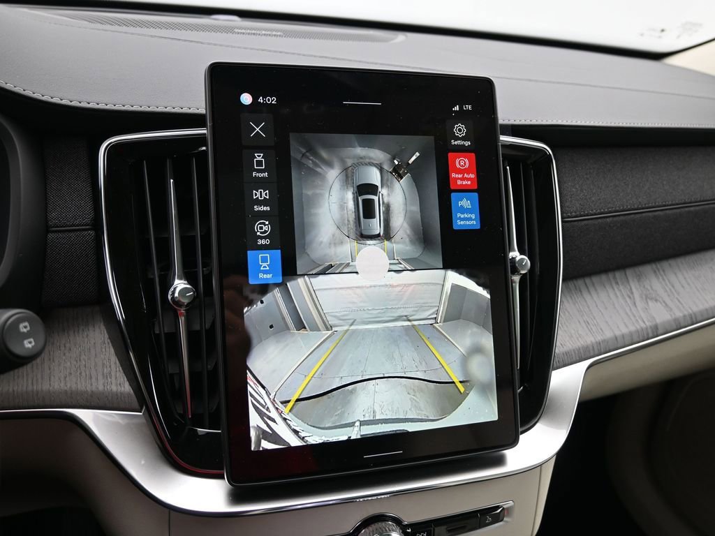 New 2026 Volvo XC90 T8 Ultra image 13