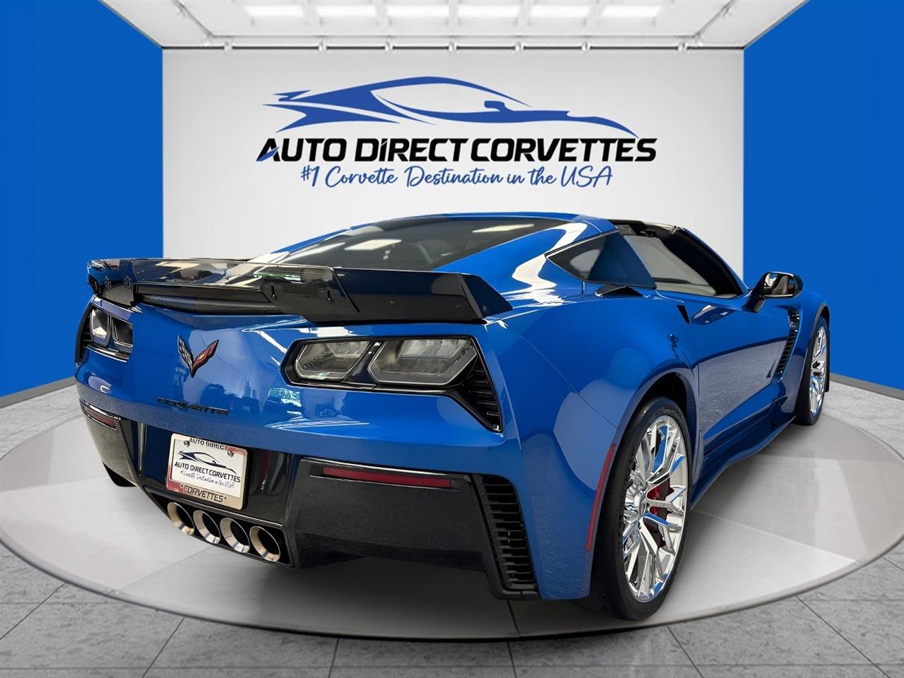 Used 2015 Chevrolet Corvette Z06 w/ Z07 Performance Package RWD image 10