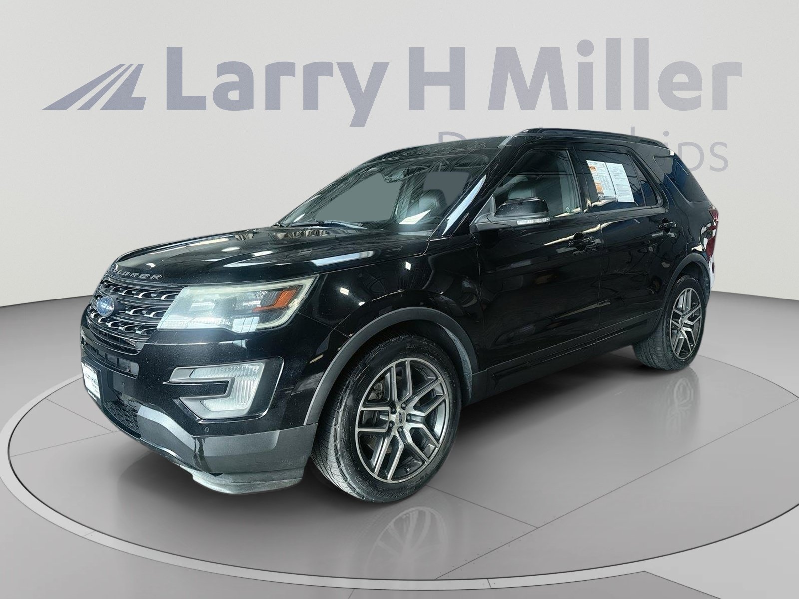 Used 2017 Ford Explorer Sport AWD/4WD image 4