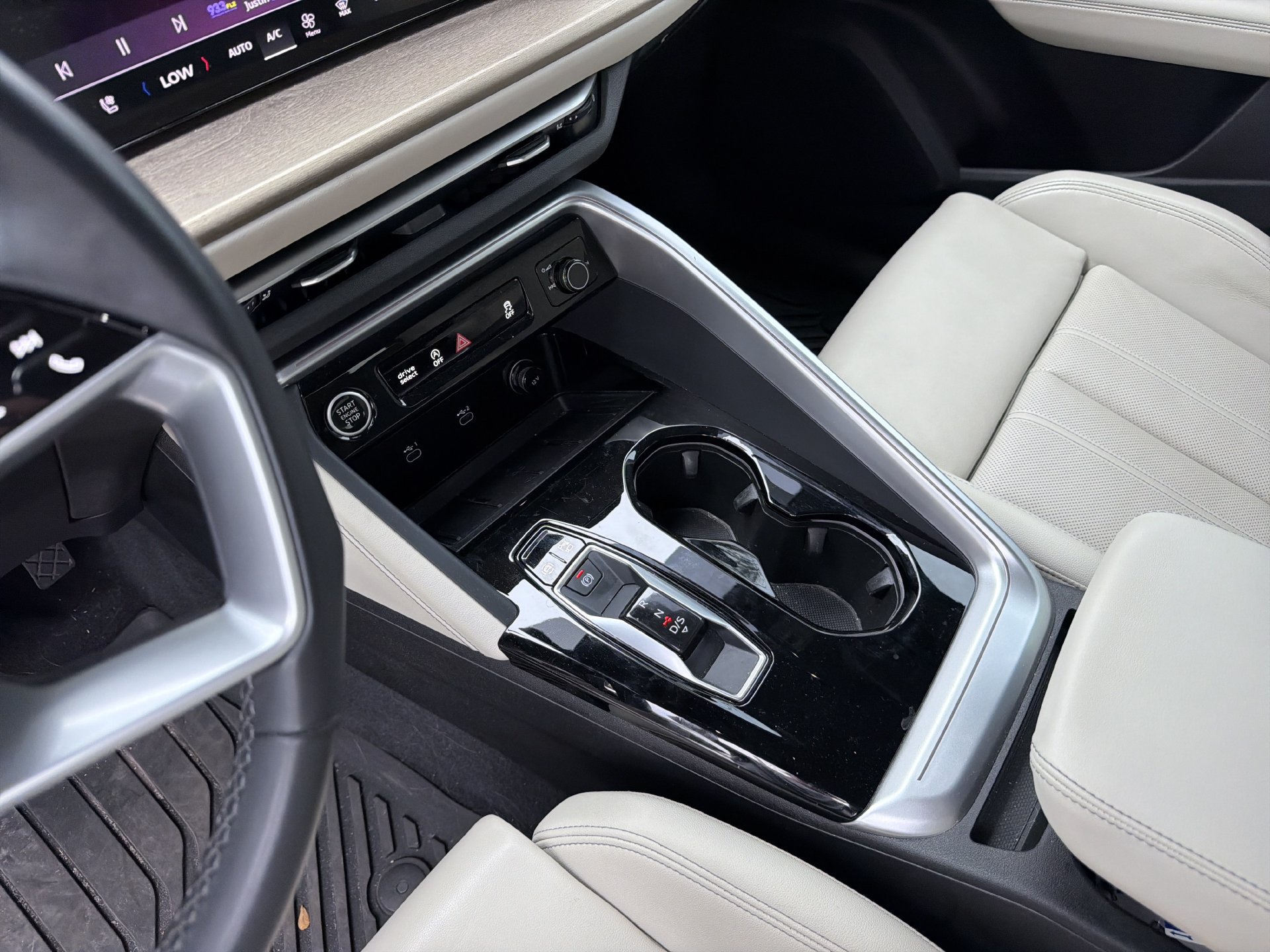 Used 2025 Audi Q5 Prestige AWD/4WD image 22