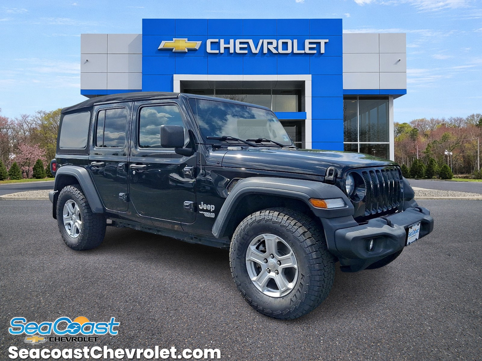 Used 2018 Jeep Wrangler Unlimited Sport S AWD/4WD image 1