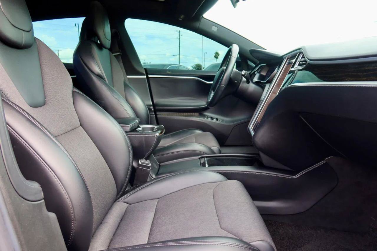Used 2018 Tesla Model S 75D AWD/4WD image 16