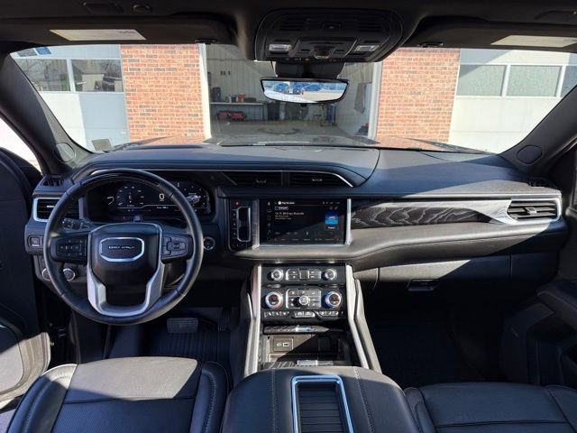 Used 2024 GMC Yukon XL Denali w/ Advanced Technology Package image 36