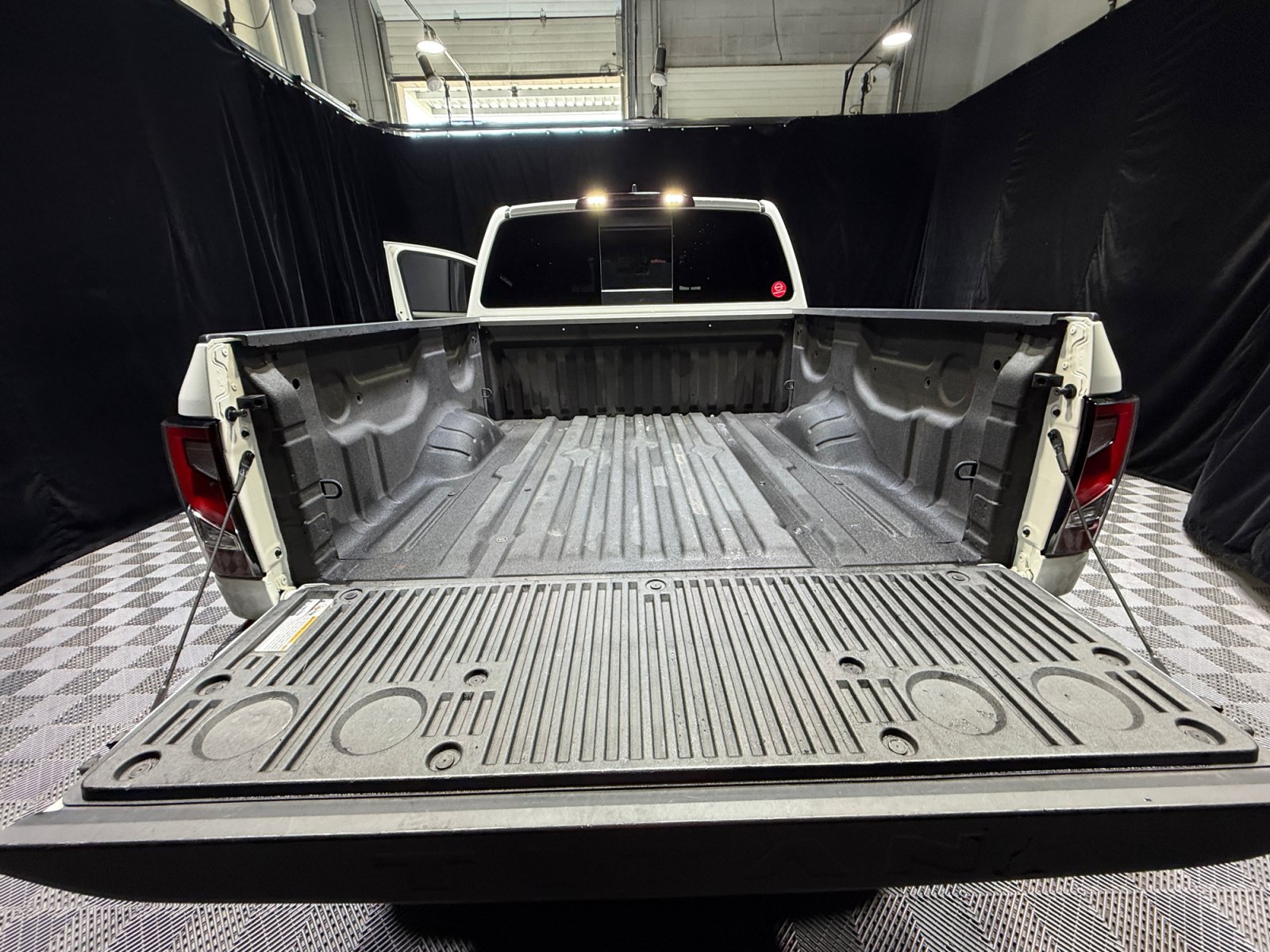 Certified 2024 Nissan Titan PRO-4X w/ Off Road Protection Package AWD/4WD image 34