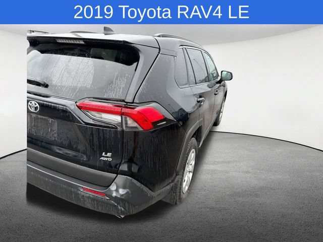 Used 2019 Toyota RAV4 LE w/ All Weather Liner Package AWD/4WD image 20