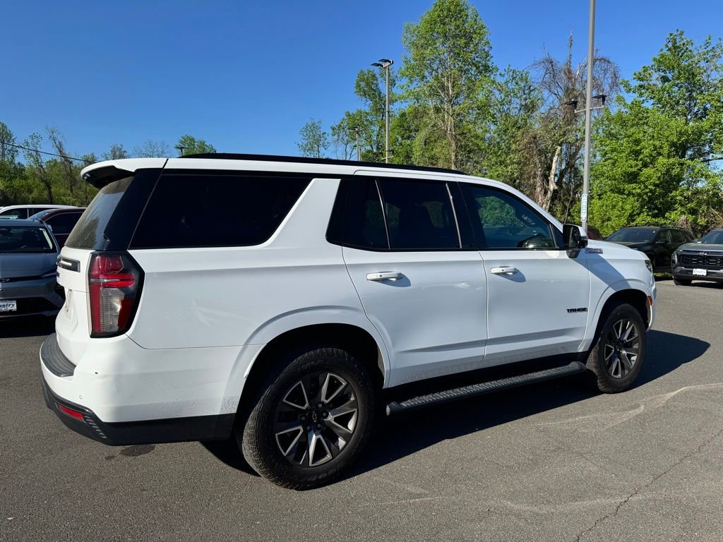 Used 2022 Chevrolet Tahoe Z71 w/ Luxury Package AWD/4WD image 8