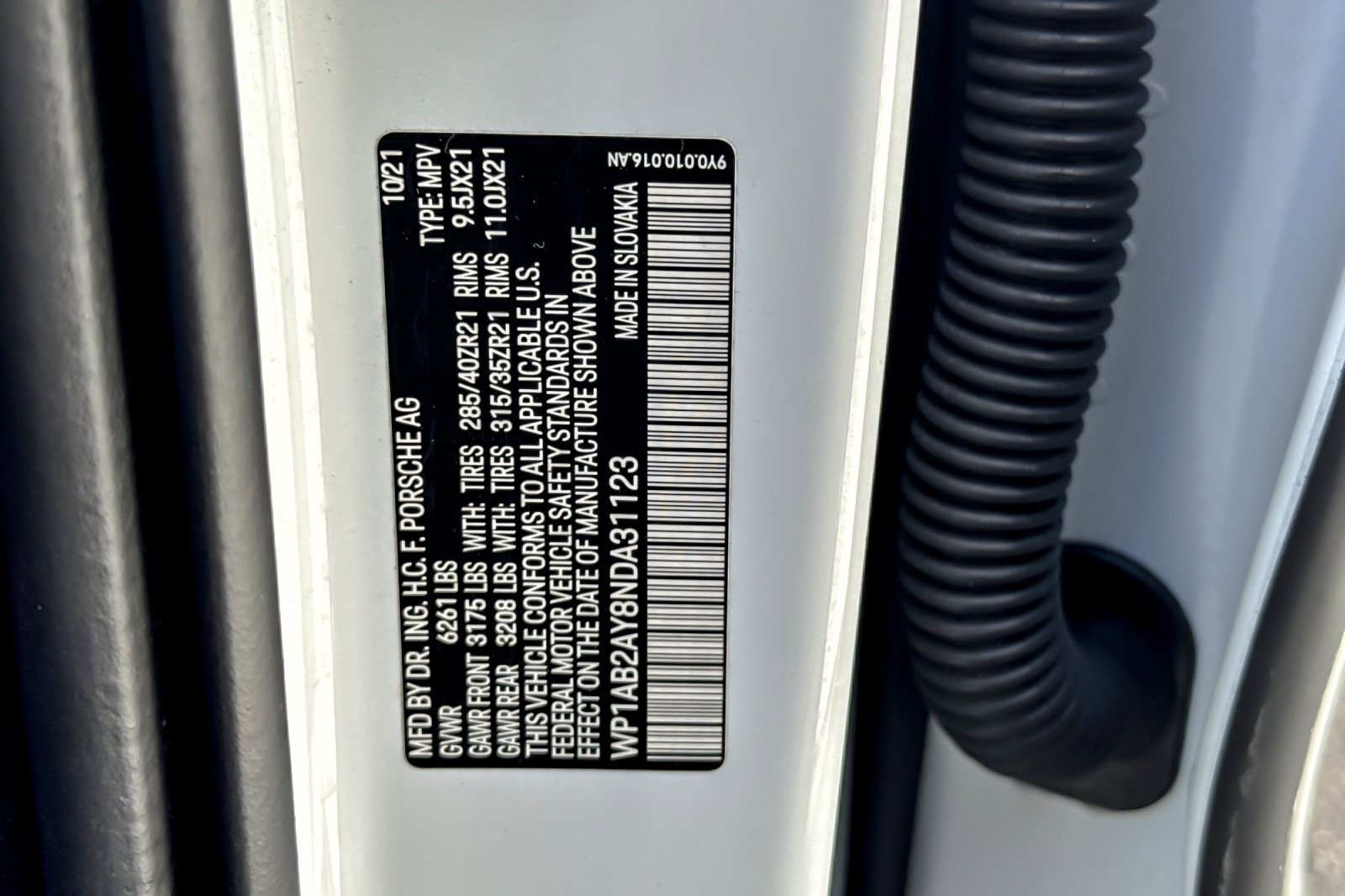 Used 2022 Porsche Cayenne S image 28