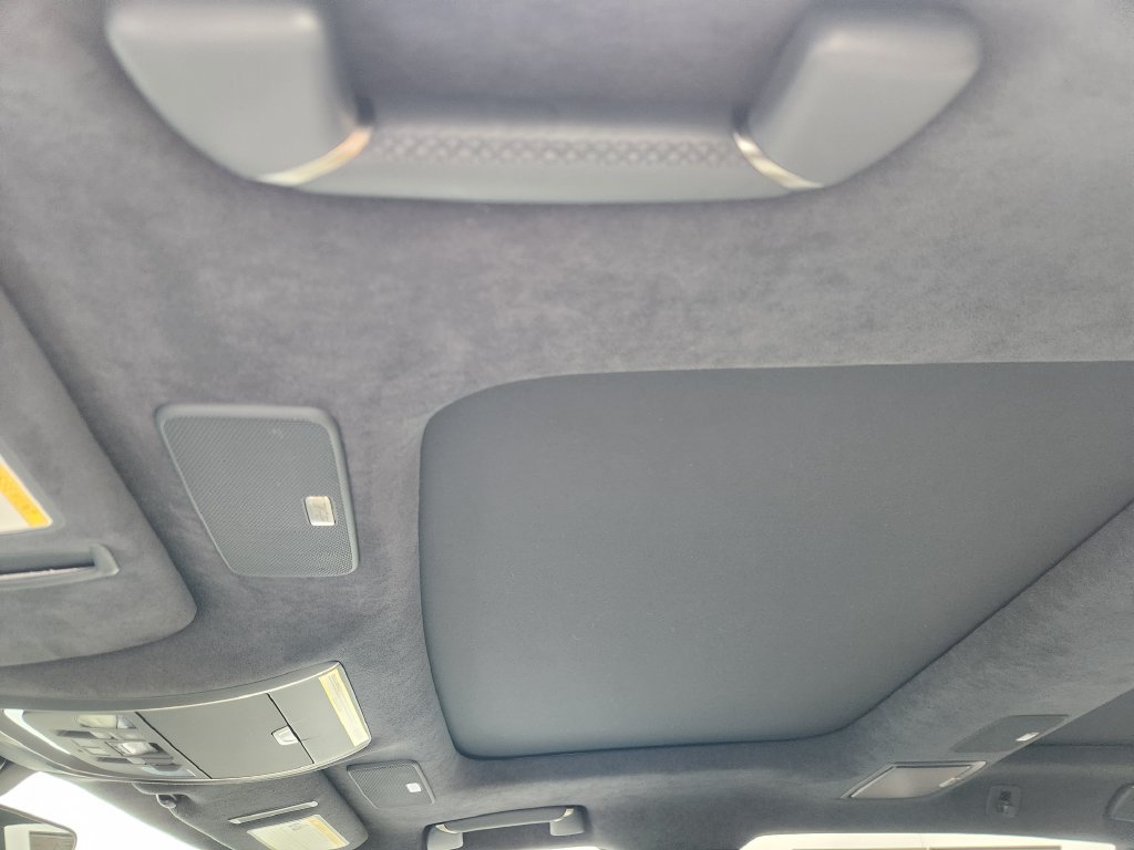 Used 2024 Lexus LS 500 w/ Interior Upgrade Package RWD image 25