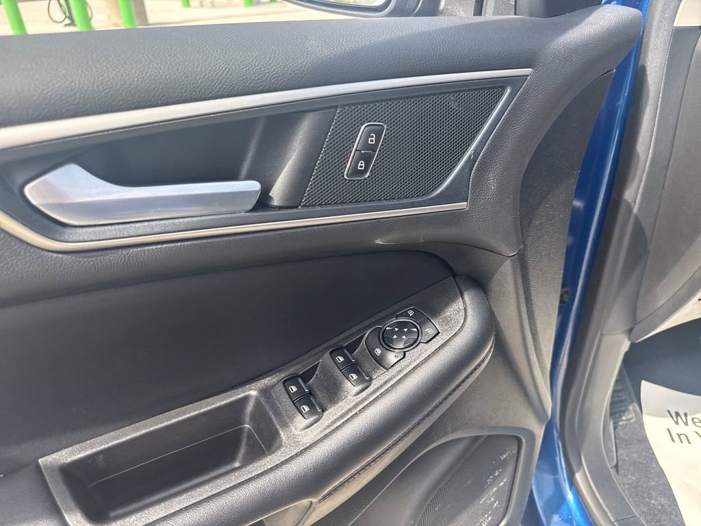 Used 2024 Ford Edge SEL w/ Convenience Package image 29