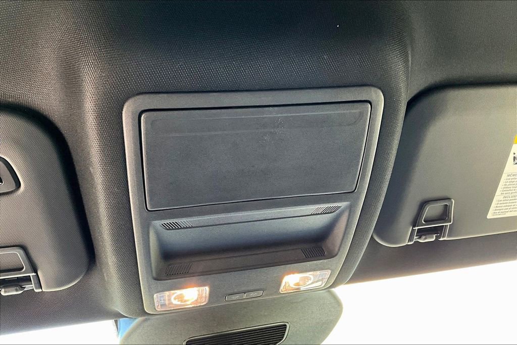 Used 2025 Ford Escape ST-Line Elite w/ Premium Technology Package image 17