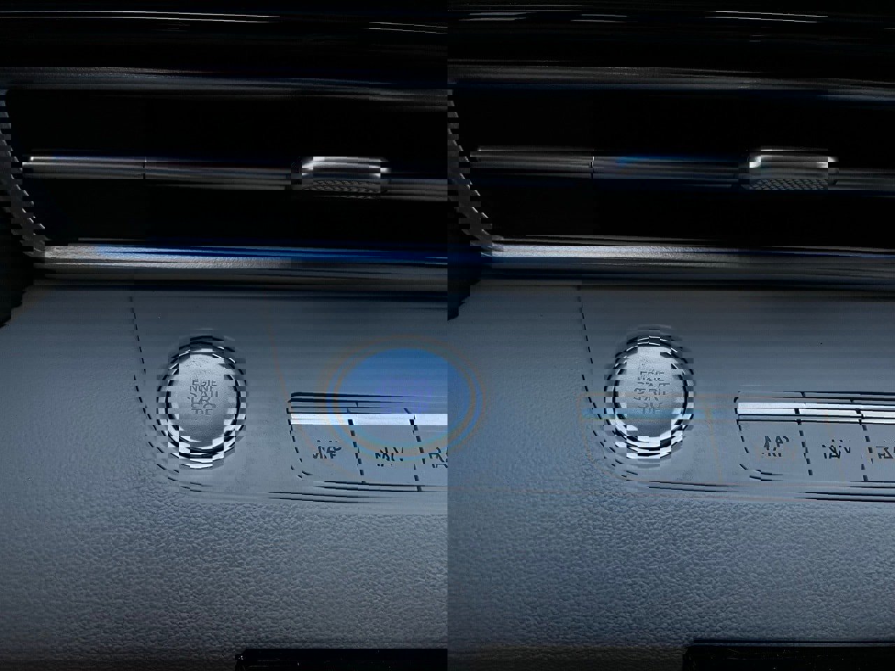 Used 2025 Hyundai Elantra Limited image 29