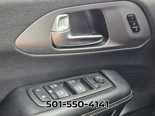 Used 2025 Chrysler Pacifica Select image 33