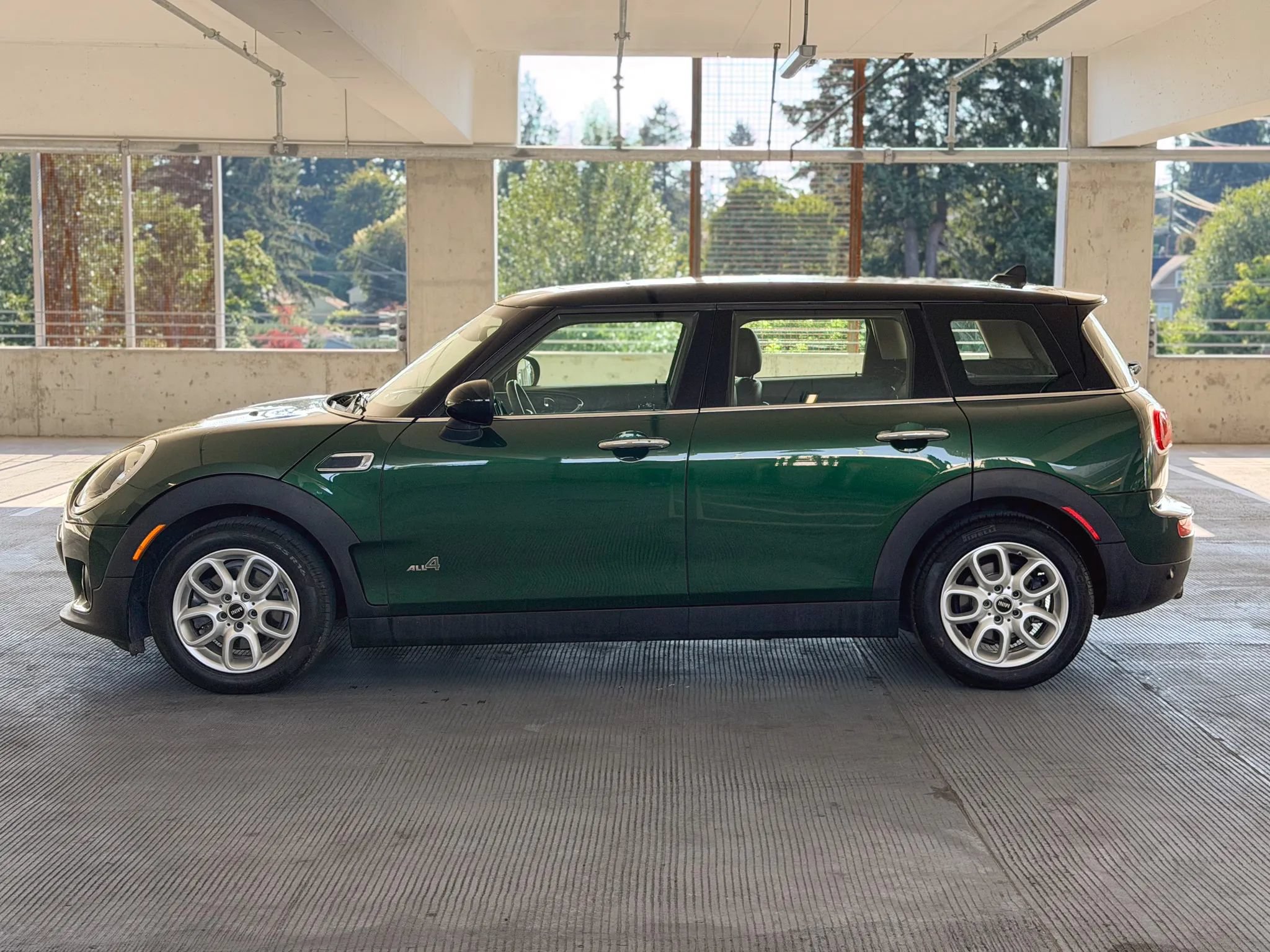 Used 2017 MINI Cooper Clubman ALL4 AWD/4WD image 8