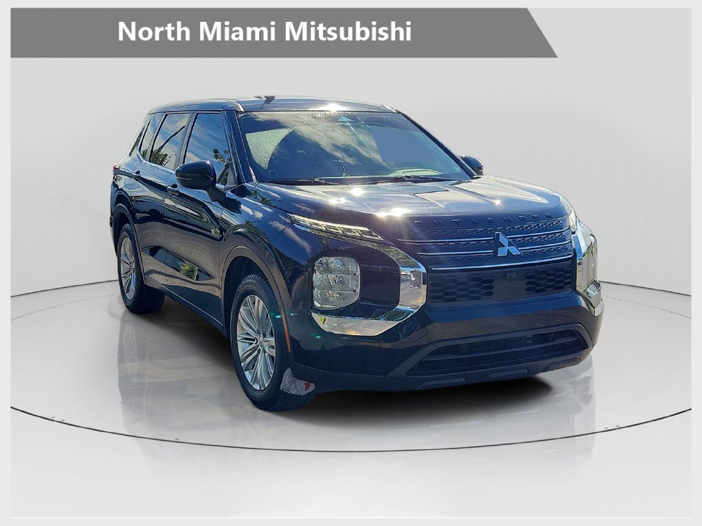Used 2023 Mitsubishi Outlander ES