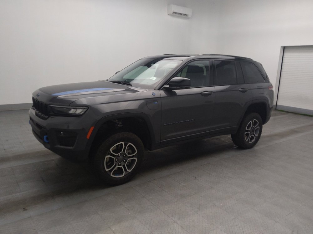 Used 2022 Jeep Grand Cherokee Trailhawk image 2