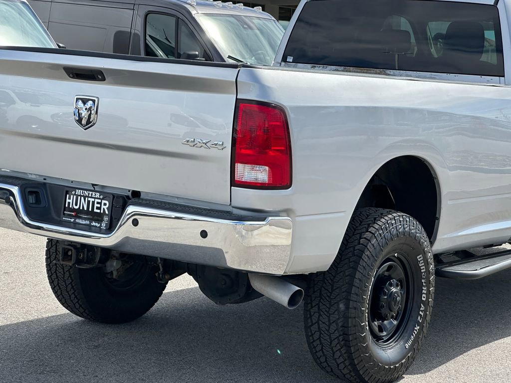 Used 2018 RAM 3500 Tradesman w/ Chrome Appearance Group image 7