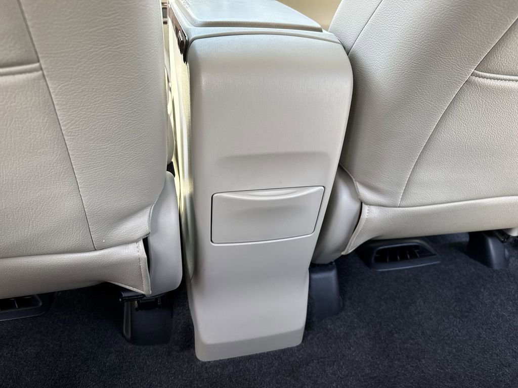 Used 2013 Toyota Prius V Two image 38