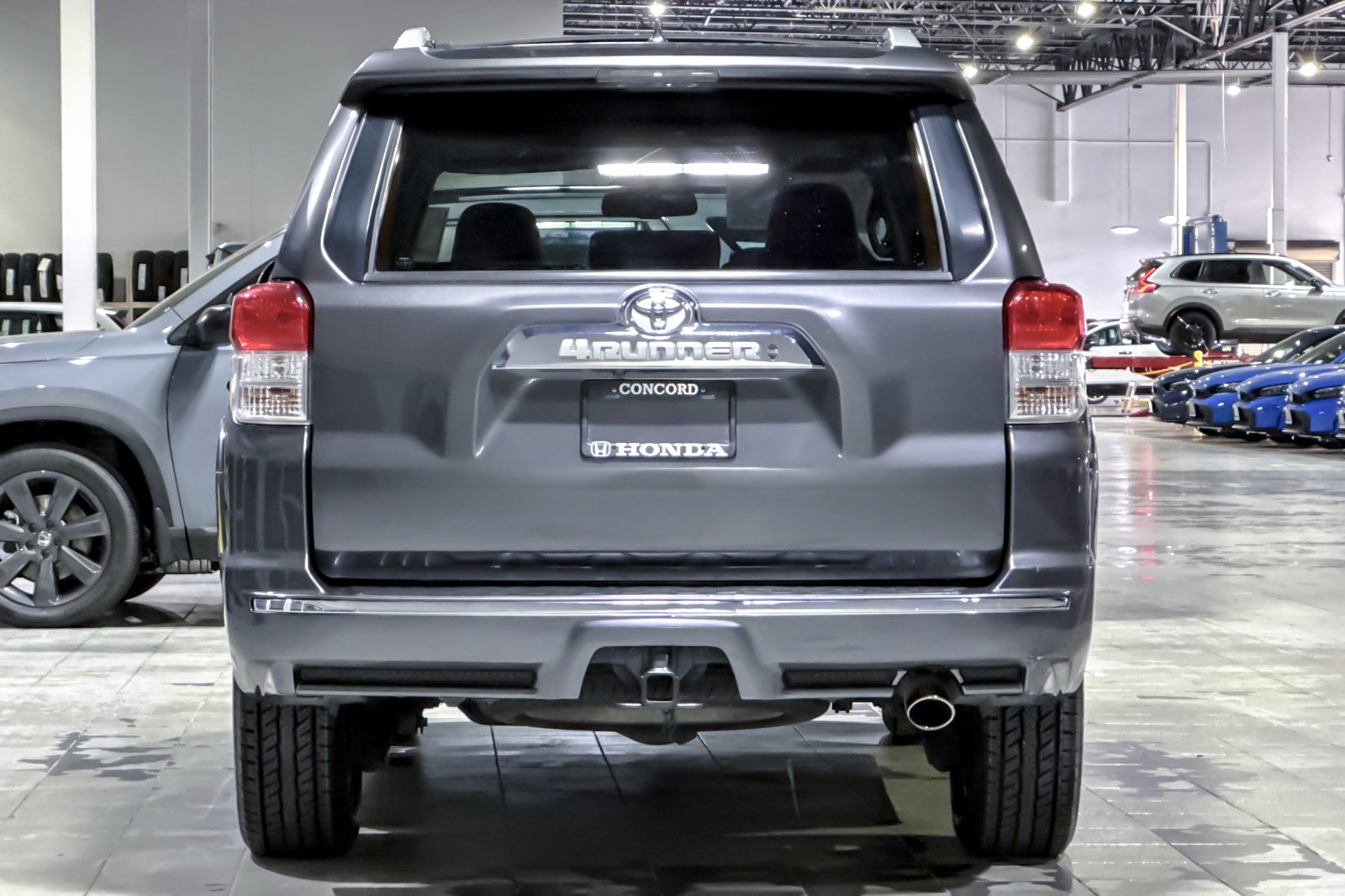 Used 2010 Toyota 4Runner Limited image 9
