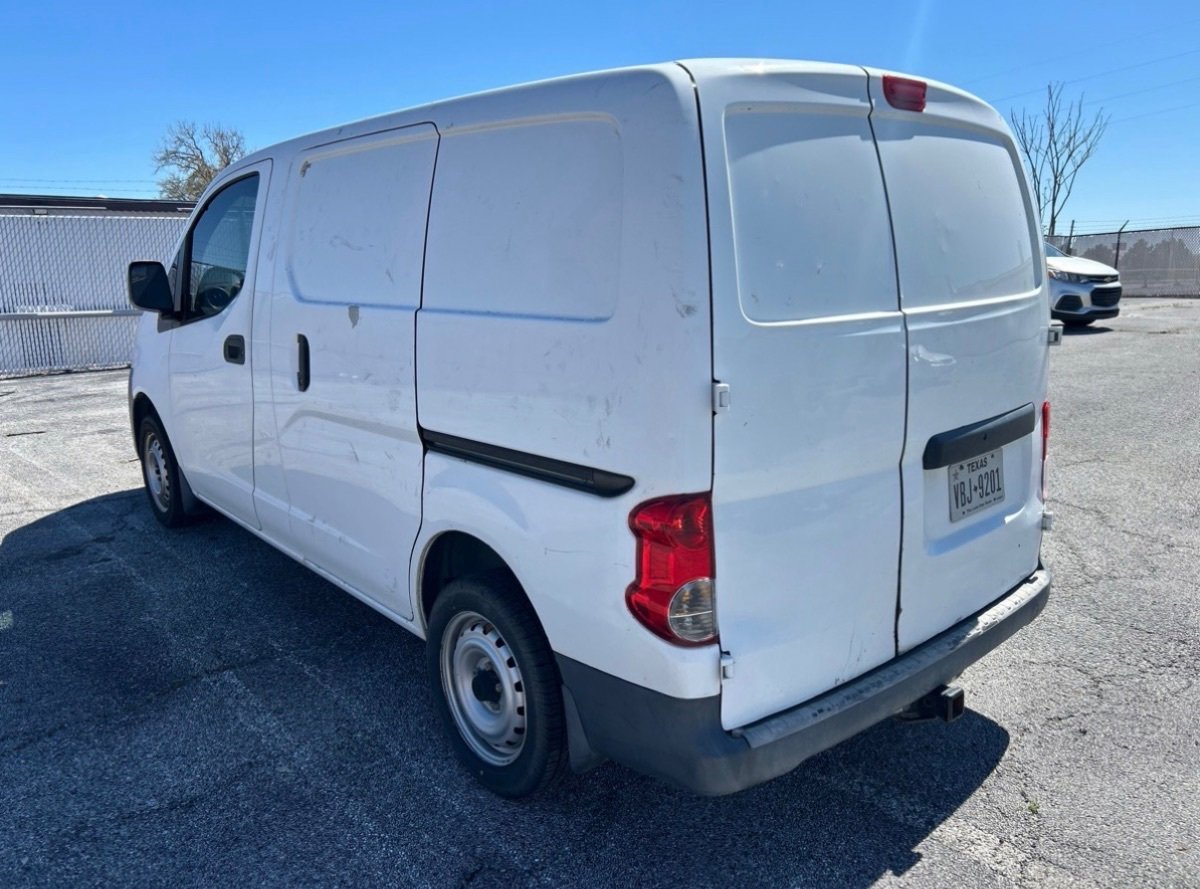 Used 2015 Nissan NV200 S w/ Cruise Control Package FWD image 2