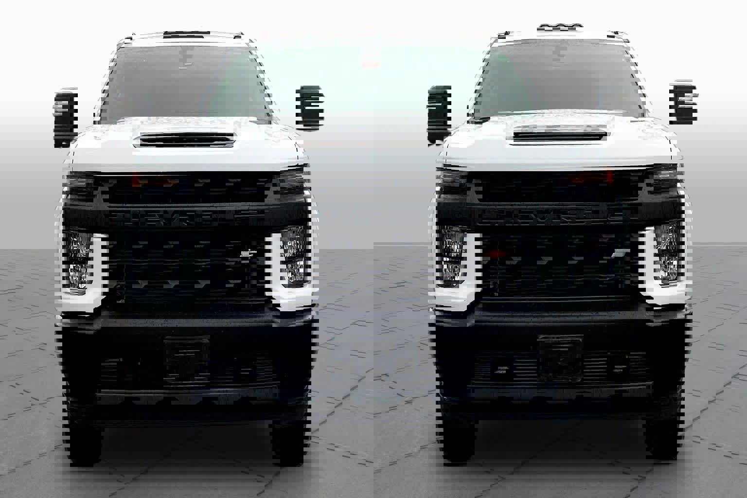 Used 2021 Chevrolet Silverado 2500 W/T w/ WT Convenience Package image 4