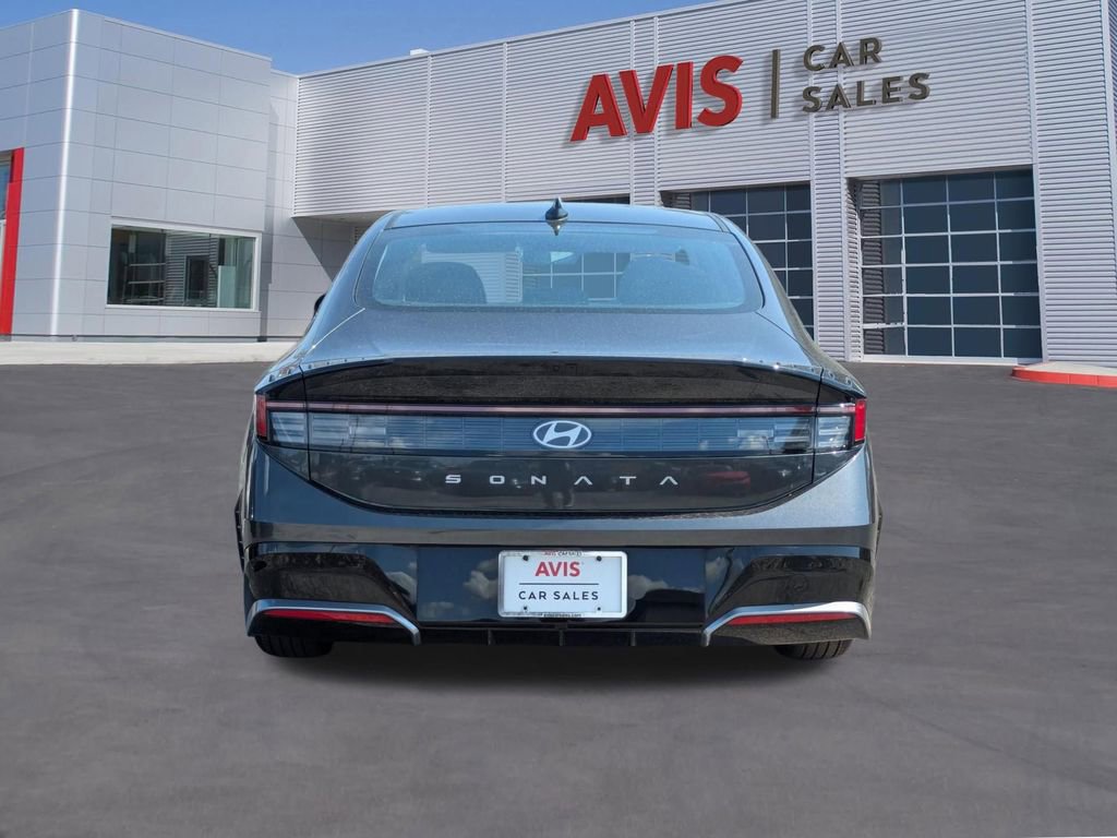 Used 2025 Hyundai Sonata SEL FWD image 7