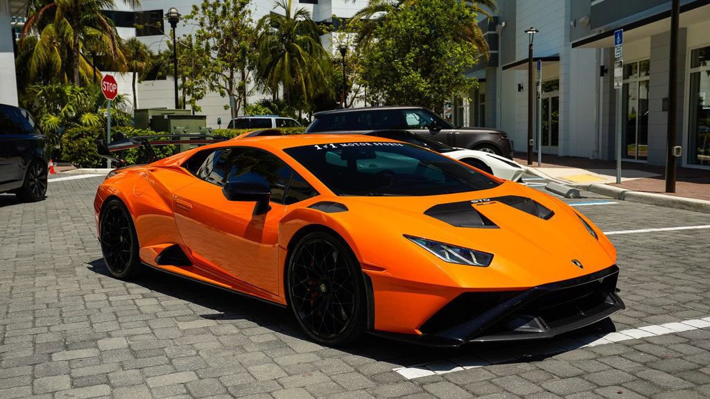 Used 2022 Lamborghini Huracan STO image 32