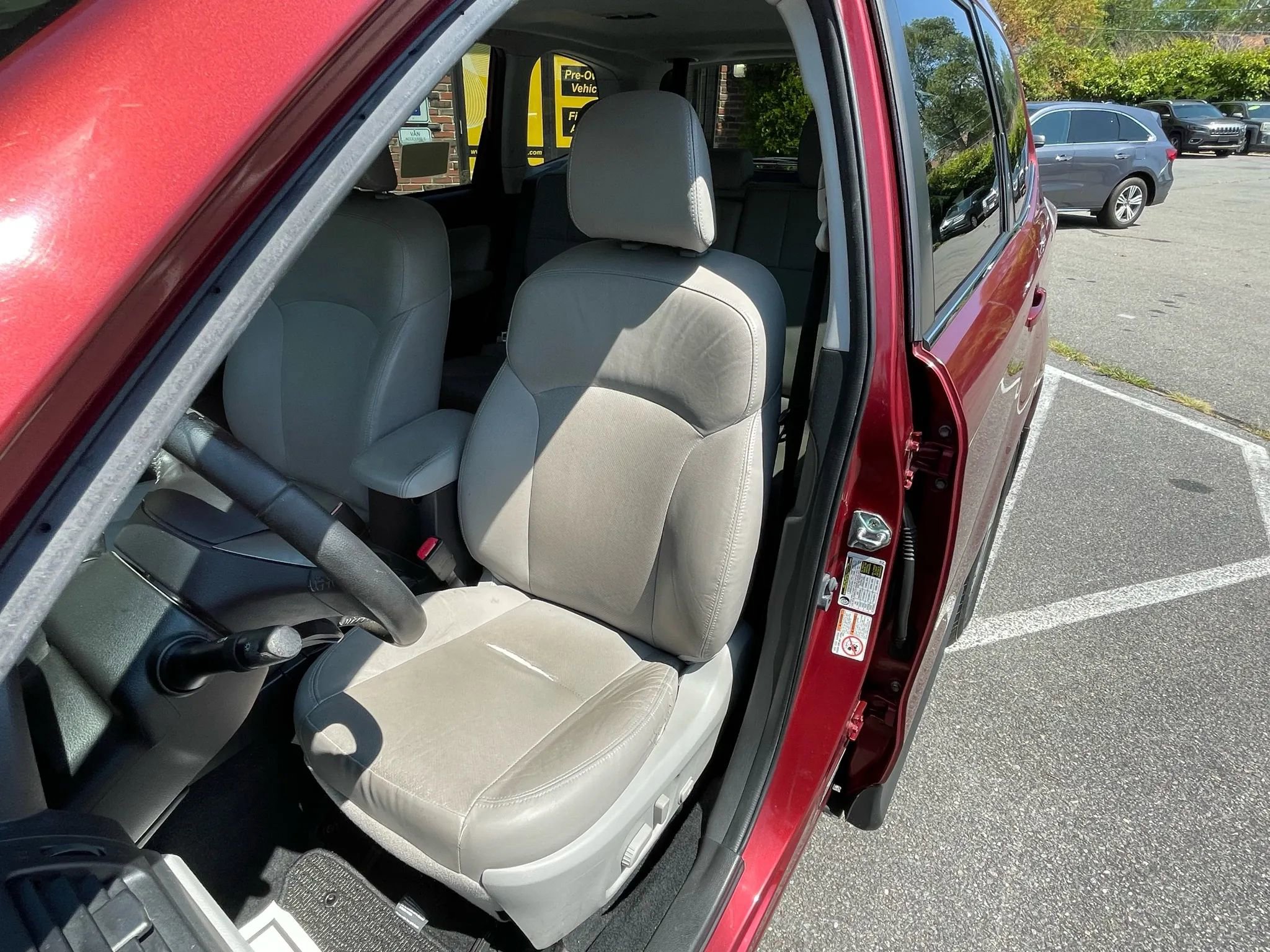 Used 2015 Subaru Forester 2.5i Limited image 16