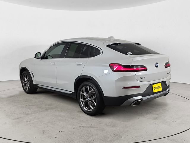 Used 2022 BMW X4 xDrive30i w/ Premium Package AWD/4WD image 3