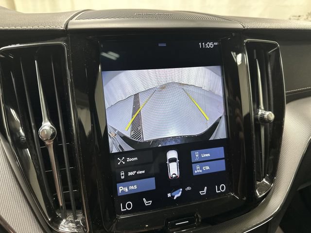 Used 2020 Volvo XC60 T5 R-Design AWD/4WD image 13