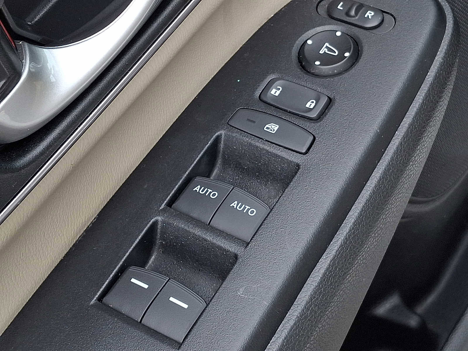 Used 2018 Honda CR-V EX-L image 20