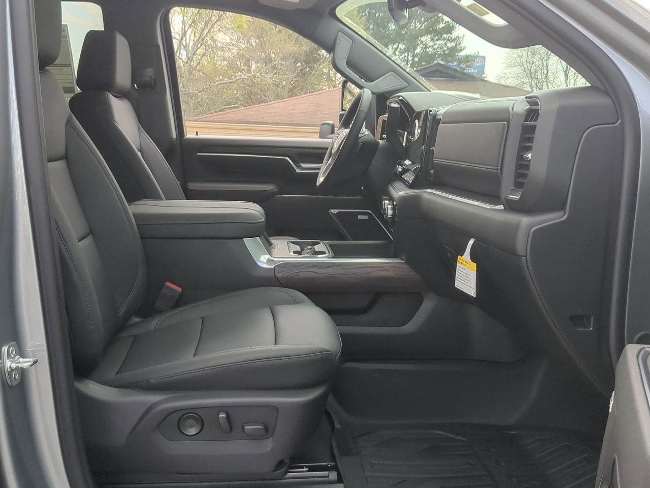 New 2026 GMC Sierra 2500 SLT w/ SLT Premium Package image 29