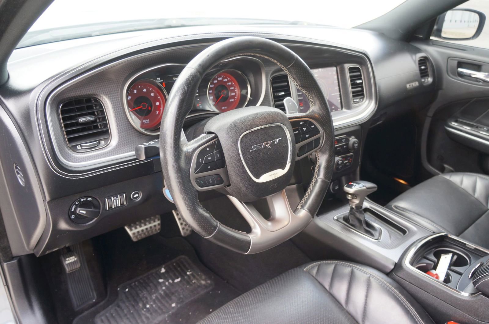 Used 2019 Dodge Charger SRT Hellcat w/ Harman/Kardon Audio Group RWD image 17