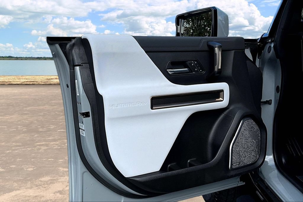 Used 2025 GMC Hummer EV 3X AWD/4WD image 20