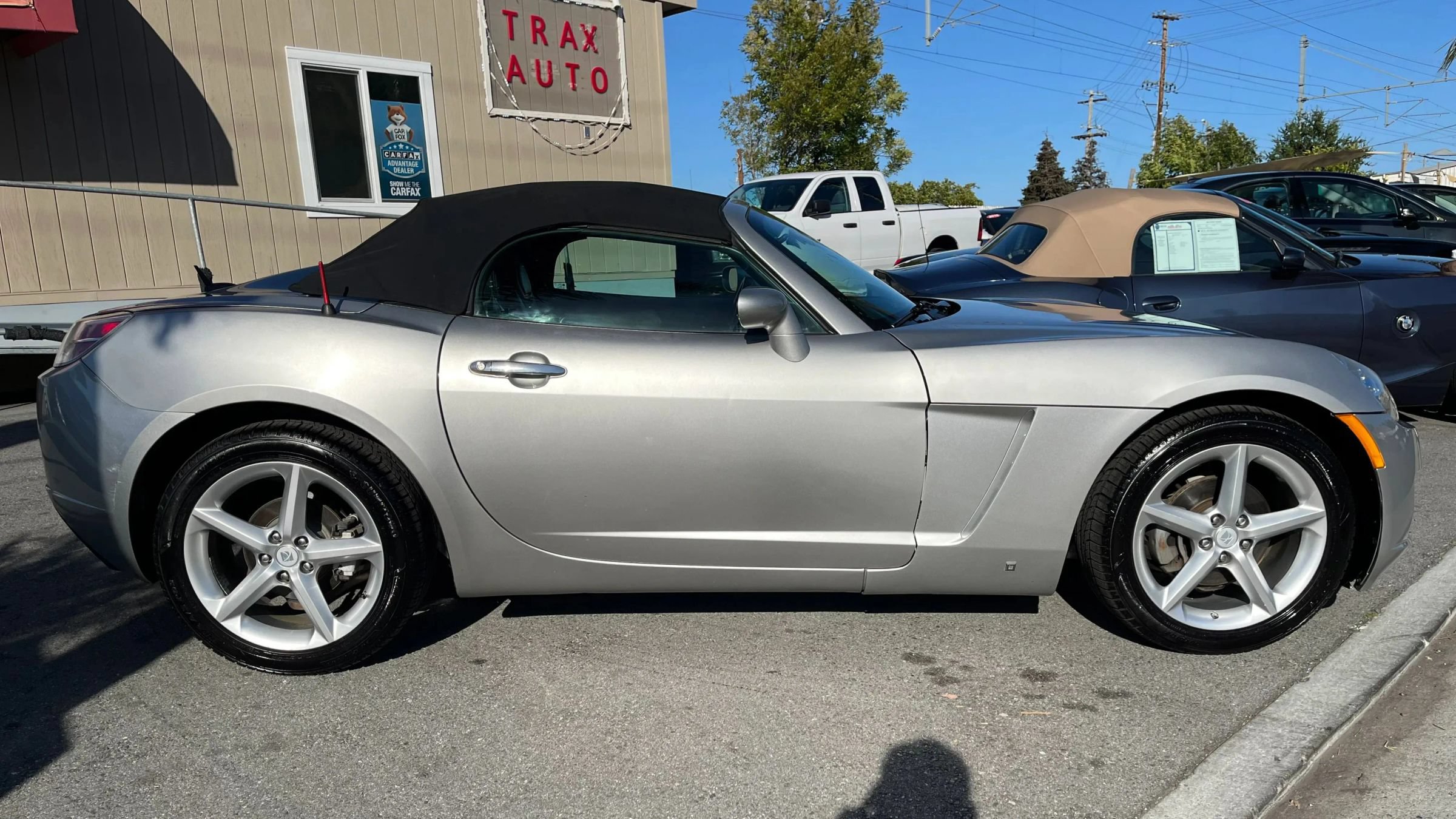 Used 2008 Saturn Sky w/ Premium Trim Package RWD image 10