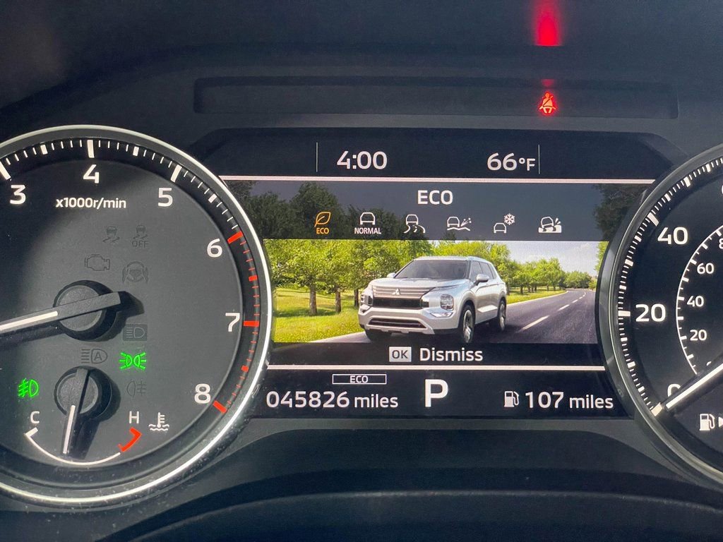 Used 2020 Mitsubishi Outlander Sport 2.0 ES image 30