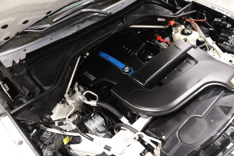 Used 2017 BMW X5 xDrive40e AWD/4WD image 13