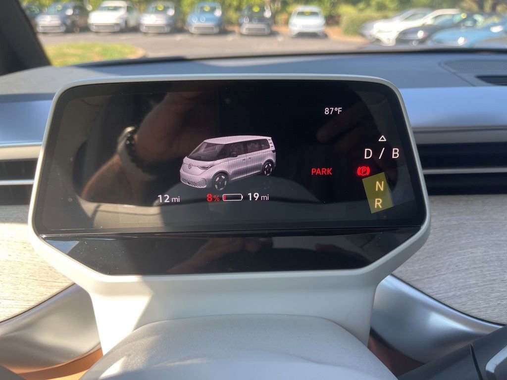 New 2025 Volkswagen ID. Buzz 1st Edition image 16