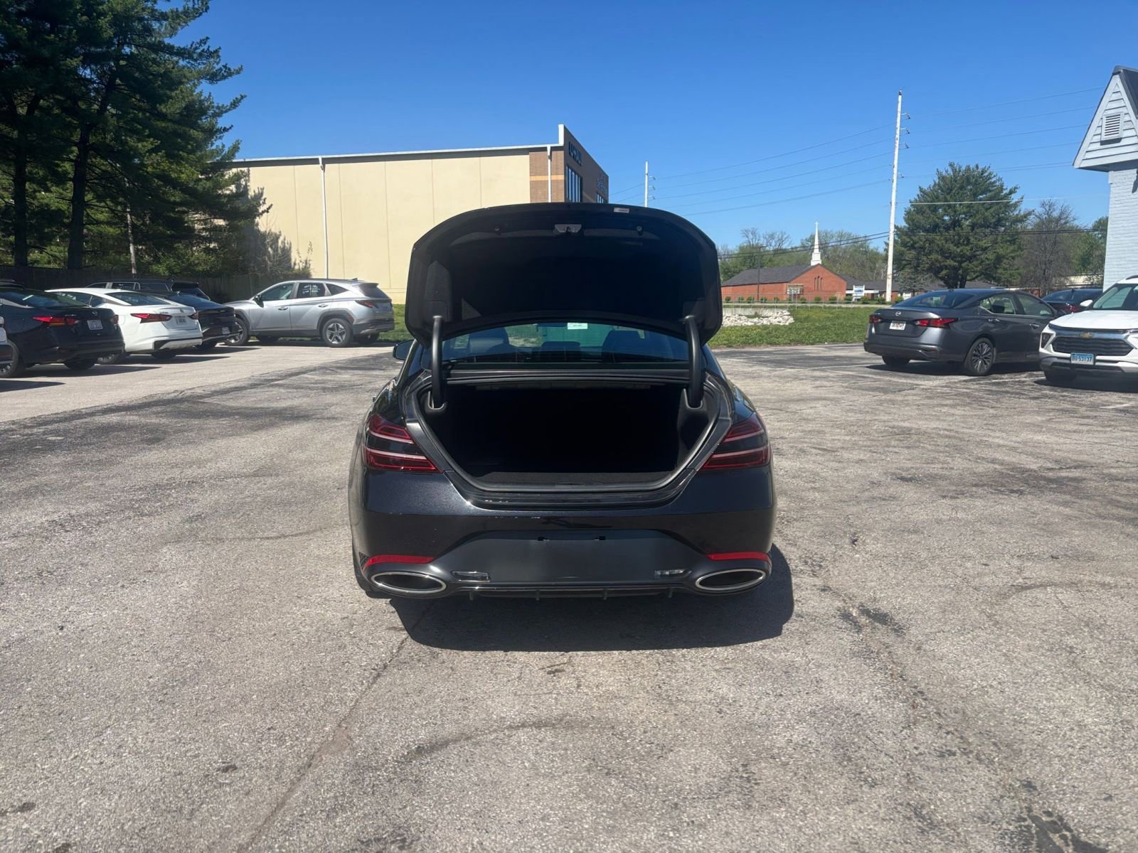 Used 2025 Genesis G70 2.5T image 31