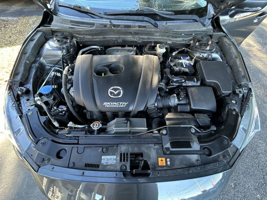 Used 2016 MAZDA MAZDA3 i Touring image 11