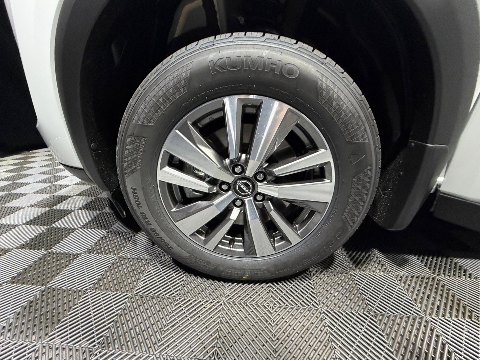 New 2026 Nissan Pathfinder SL image 26