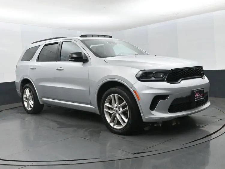 Used 2024 Dodge Durango GT AWD/4WD image 2