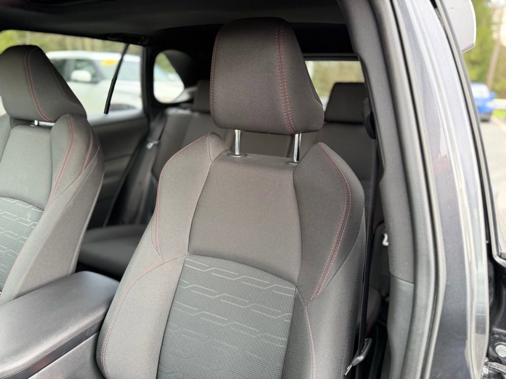 Used 2024 Toyota RAV4 SE w/ Weather & Moonroof Package image 8