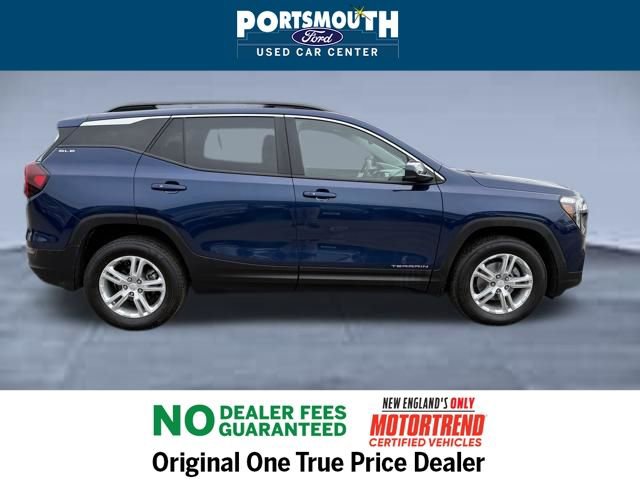 Used 2022 GMC Terrain SLE w/ Driver Convenience Package image 6