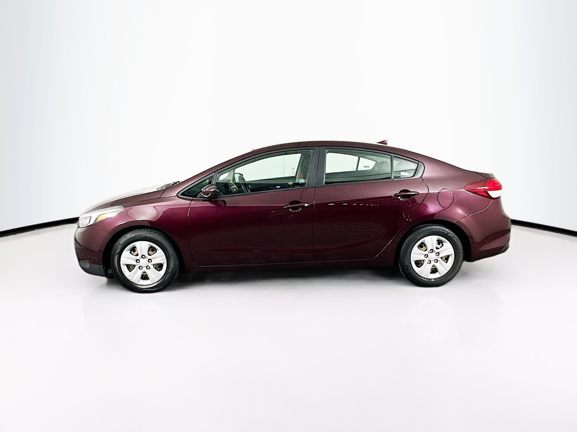 Used 2018 Kia Forte LX FWD image 4